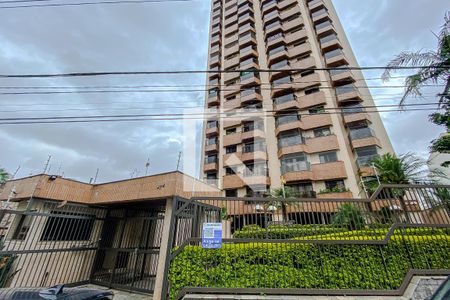 Apartamento para alugar com 132m², 3 quartos e 2 vagasFachada 