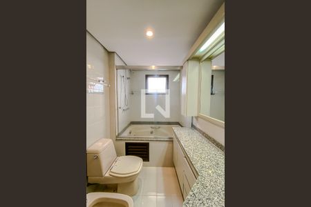 Apartamento para alugar com 132m², 3 quartos e 2 vagasBanheiro Suíte 