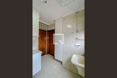 Apartamento para alugar com 132m², 3 quartos e 2 vagasÁrea de Serviço