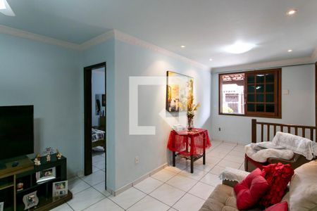Sala de casa para alugar com 4 quartos, 248m² em Alípio de Melo, Belo Horizonte