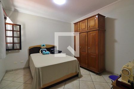 Casa à venda com 225m², 4 quartos e 4 vagasQuarto 2