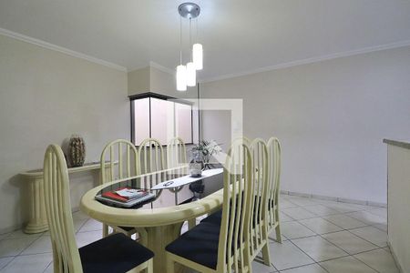 Casa à venda com 225m², 4 quartos e 4 vagasCopa
