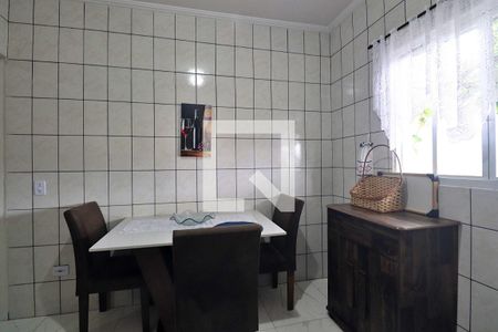 Casa à venda com 225m², 4 quartos e 4 vagasEdícula - Cozinha