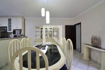 Casa à venda com 225m², 4 quartos e 4 vagasCopa
