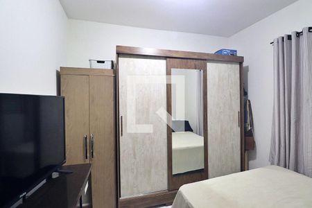 Casa à venda com 225m², 4 quartos e 4 vagasEdícula - Quarto