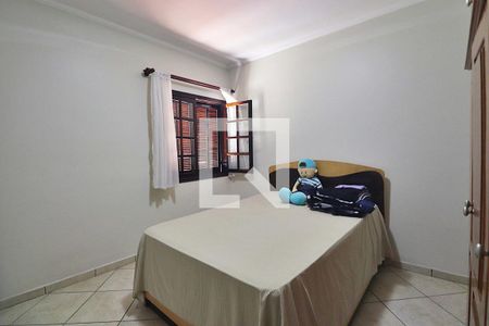 Casa à venda com 225m², 4 quartos e 4 vagasQuarto 2