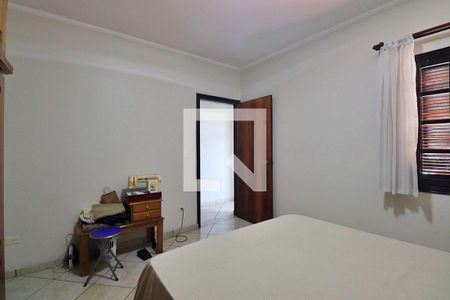 Casa à venda com 225m², 4 quartos e 4 vagasQuarto 2