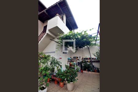 Casa à venda com 225m², 4 quartos e 4 vagasQuintal