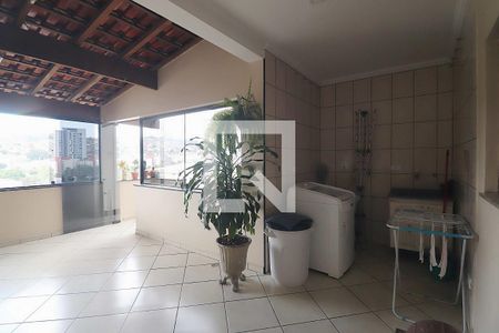 Casa à venda com 225m², 4 quartos e 4 vagasÁrea de Serviço