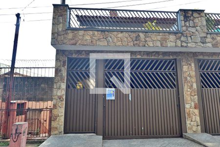Casa à venda com 225m², 4 quartos e 4 vagasFachada