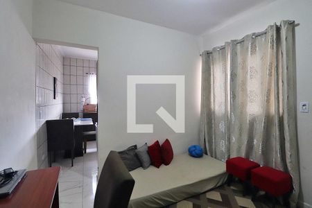 Casa à venda com 225m², 4 quartos e 4 vagasEdícula - Sala