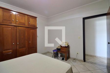 Casa à venda com 225m², 4 quartos e 4 vagasQuarto 2