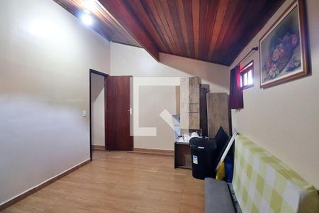 Casa à venda com 225m², 4 quartos e 4 vagasSótão - Quarto