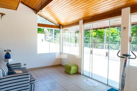 Casa à venda com 179m², 3 quartos e 3 vagasVaranda da Suite