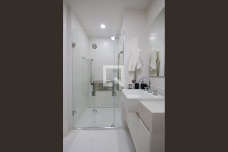 Apartamento para alugar com 27m², 1 quarto e sem vaga Apartamento para alugar com 27m², 1 quarto e sem vagaBanheiro