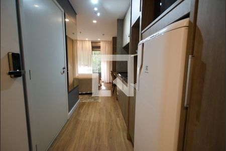 Cozinha de apartamento para alugar com 1 quarto, 27m² em Vila Mariana, São Paulo