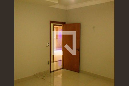 Quarto 1 de casa para alugar com 3 quartos, 238m² em Jardim Inconfidência, Uberlândia