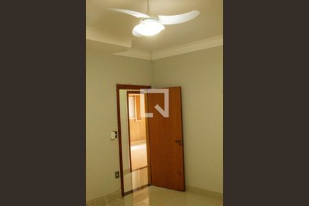 Quarto 1 de casa para alugar com 3 quartos, 238m² em Jardim Inconfidência, Uberlândia