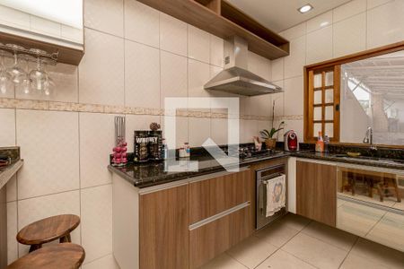 Casa à venda com 197m², 2 quartos e 8 vagasCozinha