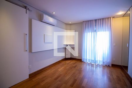Apartamento à venda com 152m², 3 quartos e 3 vagasSuíte 1 