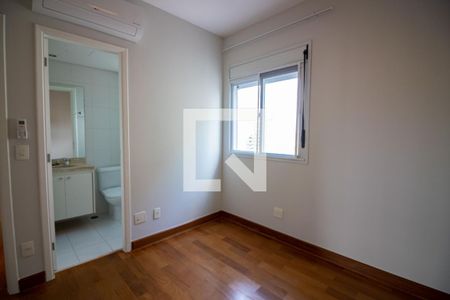 Apartamento à venda com 152m², 3 quartos e 3 vagasSuíte 2
