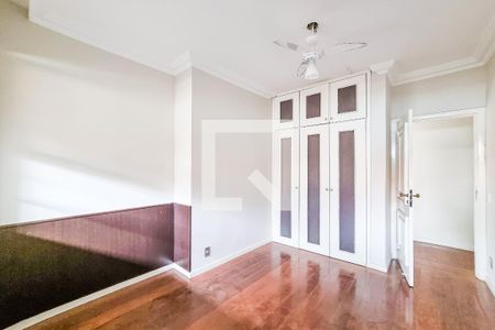 Apartamento à venda com 500m², 4 quartos e 8 vagas Apartamento à venda com 500m², 4 quartos e 8 vagasQuarto 2