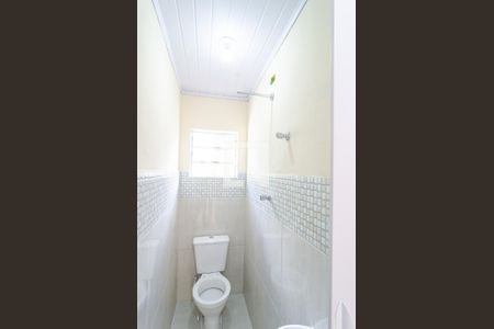 Casa para alugar com 42m², 2 quartos e sem vaga Casa para alugar com 42m², 2 quartos e sem vagaBanheiro Social