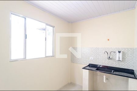 Cozinha de casa para alugar com 2 quartos, 42m² em Vila Campestre, São Paulo