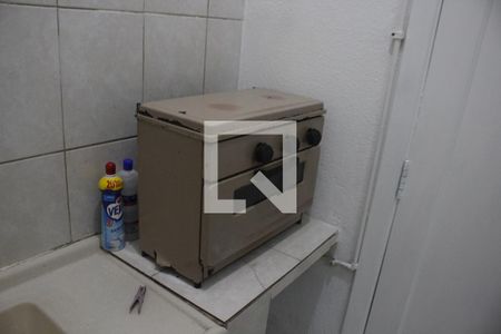 Cozinha de kitnet/studio para alugar com 1 quarto, 28m² em Itararé, São Vicente