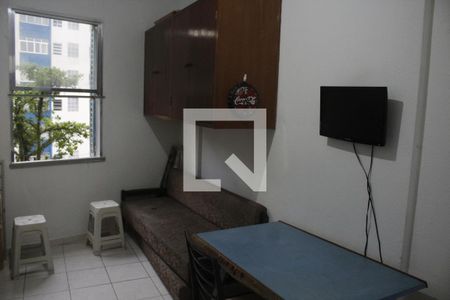 Sala/Quarto de kitnet/studio para alugar com 1 quarto, 28m² em Itararé, São Vicente
