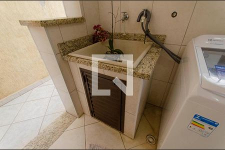 Casa à venda com 148m², 3 quartos e 2 vagasÁrea de Serviço