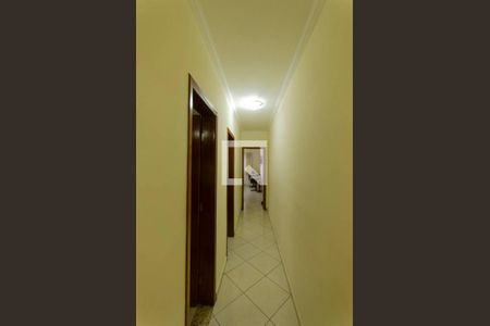 Casa à venda com 148m², 3 quartos e 2 vagasCorredor