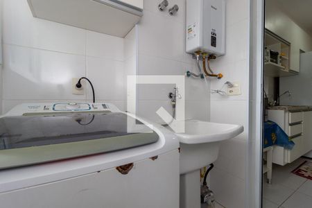 Apartamento à venda com 68m², 2 quartos e 1 vagaÁrea de Serviço