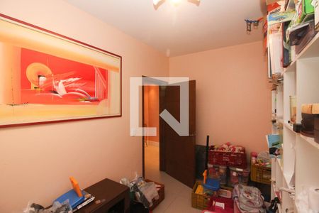 Casa à venda com 438m², 3 quartos e 3 vagasEscritório