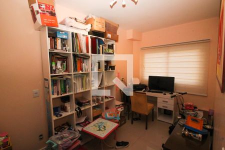 Casa à venda com 438m², 3 quartos e 3 vagasEscritório