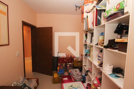 Casa à venda com 438m², 3 quartos e 3 vagasEscritório