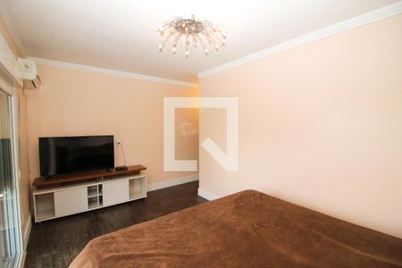 Casa à venda com 438m², 3 quartos e 3 vagasSuíte 1