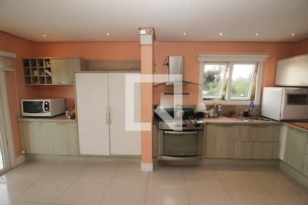 Casa à venda com 438m², 3 quartos e 3 vagasCozinha