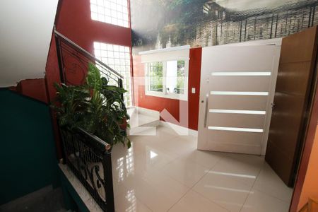 Hall de Entrada de casa à venda com 3 quartos, 438m² em Teresópolis, Porto Alegre