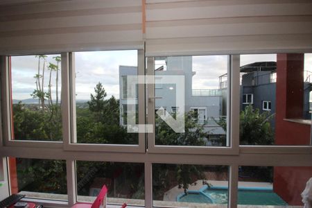 Vista da Sala de estar de casa à venda com 3 quartos, 438m² em Teresópolis, Porto Alegre