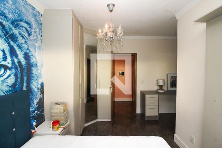 Casa à venda com 438m², 3 quartos e 3 vagasSuíte 2