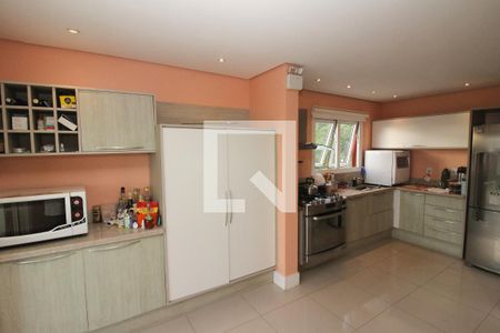 Casa à venda com 438m², 3 quartos e 3 vagasCozinha