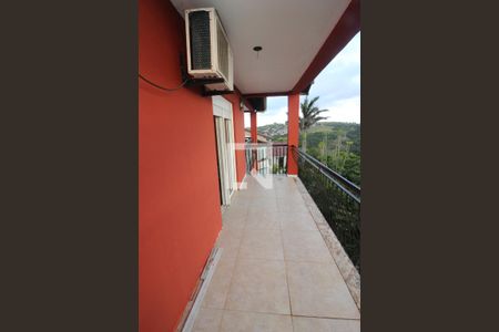 Casa à venda com 438m², 3 quartos e 3 vagasSacada da Suíte 3