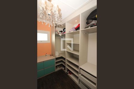 Casa à venda com 438m², 3 quartos e 3 vagasCloset da suíte 3