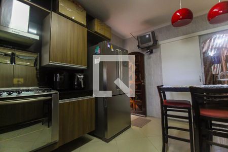 Casa à venda com 150m², 2 quartos e 2 vagas Casa à venda com 150m², 2 quartos e 2 vagasCozinha