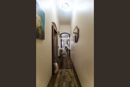 Casa à venda com 150m², 2 quartos e 2 vagas Casa à venda com 150m², 2 quartos e 2 vagasCorredor
