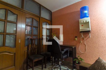 Casa à venda com 150m², 2 quartos e 2 vagas Casa à venda com 150m², 2 quartos e 2 vagasSala