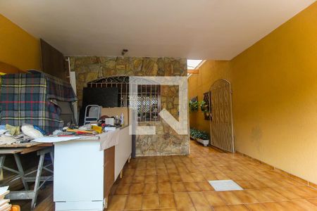 Casa à venda com 150m², 2 quartos e 2 vagas Casa à venda com 150m², 2 quartos e 2 vagasGaragem