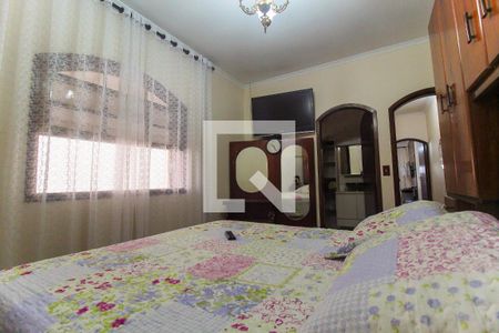 Casa à venda com 150m², 2 quartos e 2 vagas Casa à venda com 150m², 2 quartos e 2 vagasSuíte 2