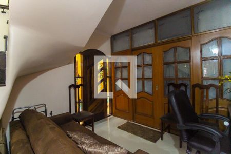 Casa à venda com 150m², 2 quartos e 2 vagas Casa à venda com 150m², 2 quartos e 2 vagasSala
